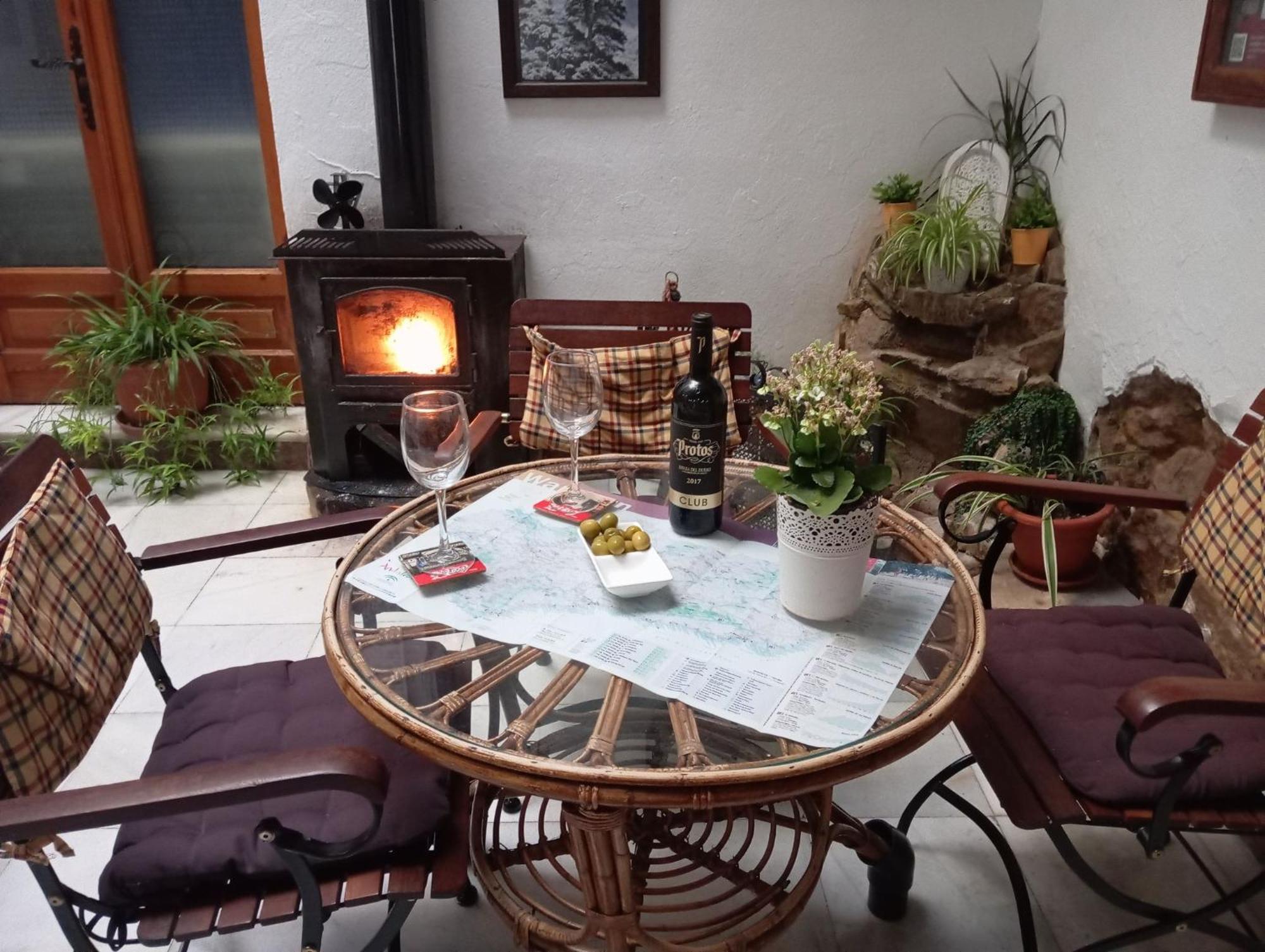 Hostal Rural Marques De Zahara サアラ・デ・ラ・シエラ エクステリア 写真